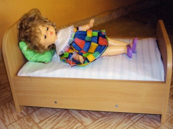 Кроватка кукольная М-24. ЛДСП 500х300х250